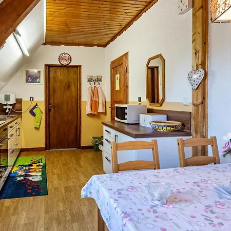 La Rose Apartment Tengen